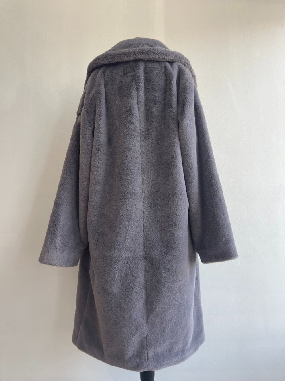 ALO Oversized Faux fur trench Jacket Grey - Picture 5 of 5